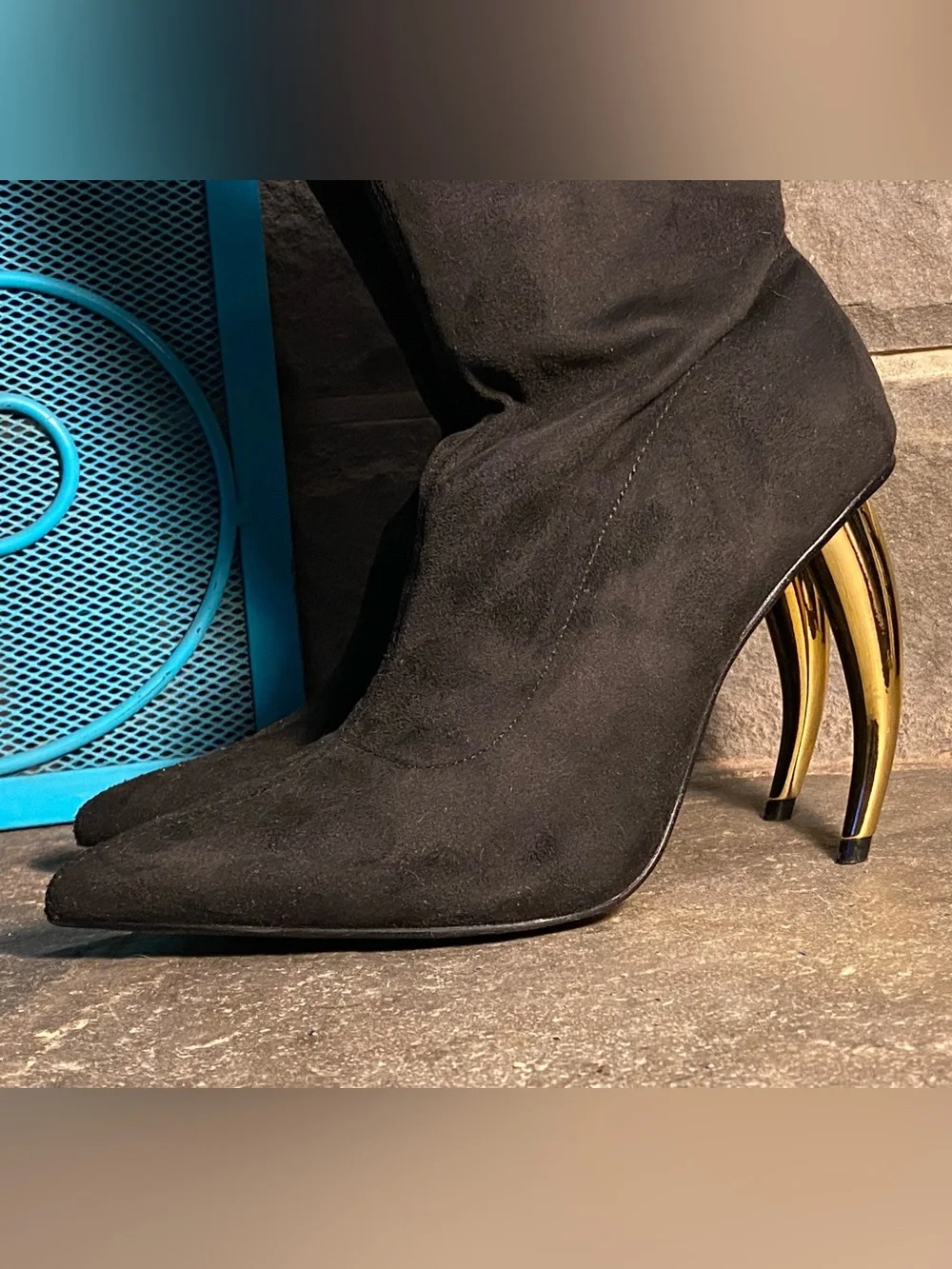 Super sexy thigh high/slouch black velvet boots,pointy toe,curved gold heels,8.5
